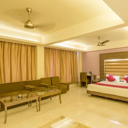 Palette Hotel Nisarga By Sunday Bhopal Ngoại thất bức ảnh