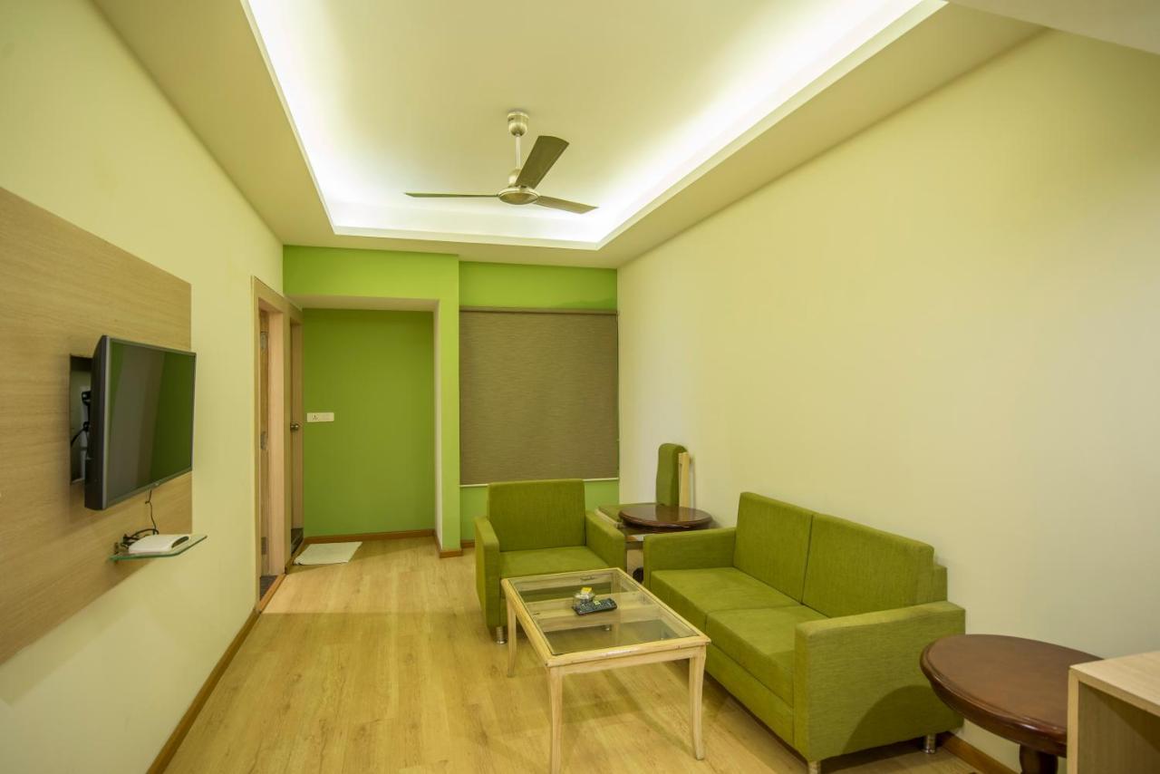 Palette Hotel Nisarga By Sunday Bhopal Ngoại thất bức ảnh
