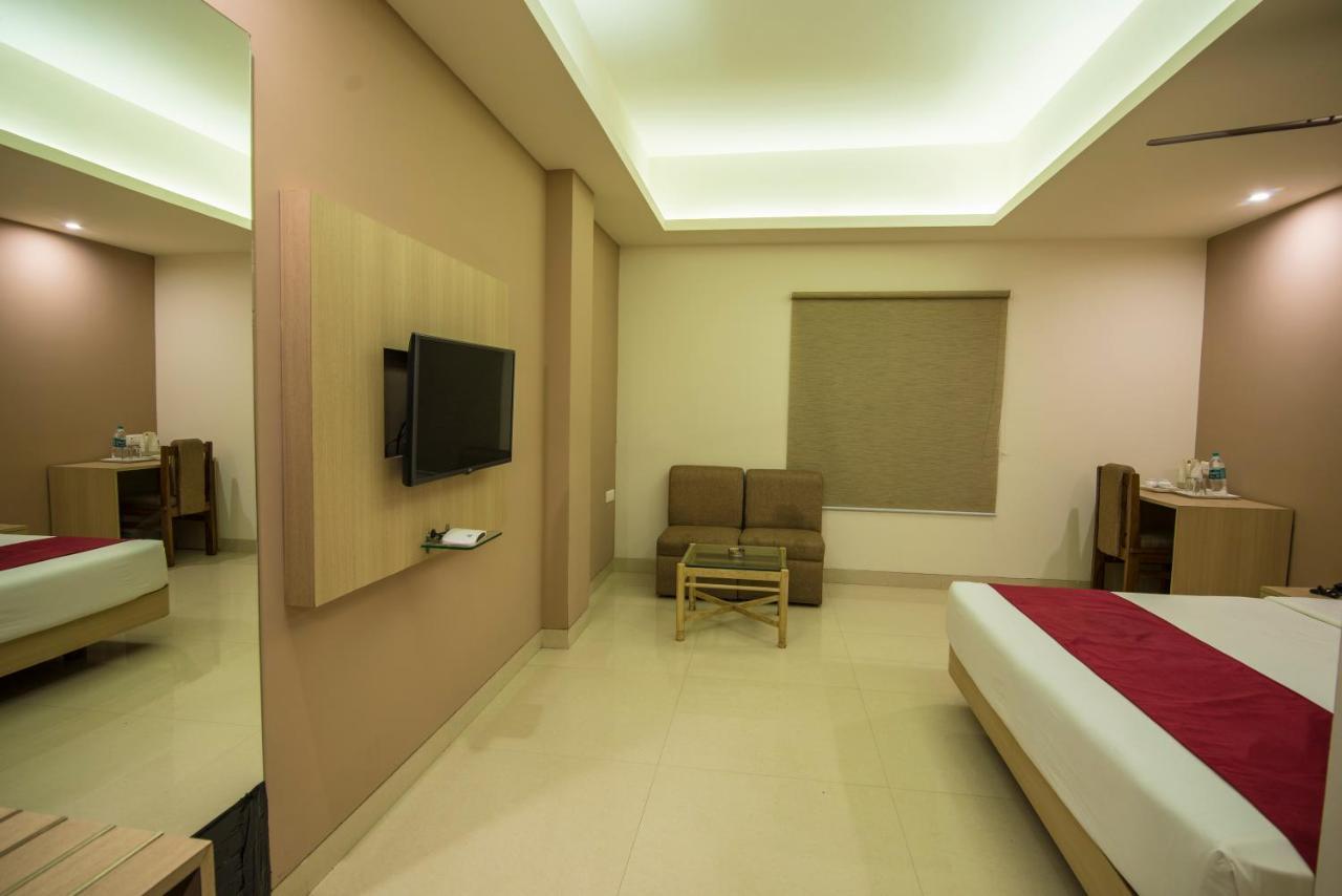 Palette Hotel Nisarga By Sunday Bhopal Ngoại thất bức ảnh