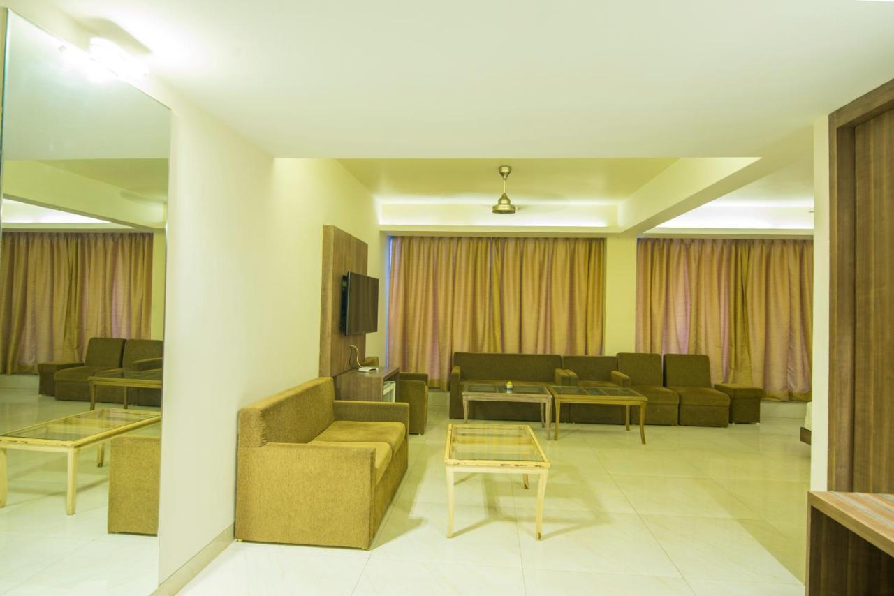 Palette Hotel Nisarga By Sunday Bhopal Ngoại thất bức ảnh