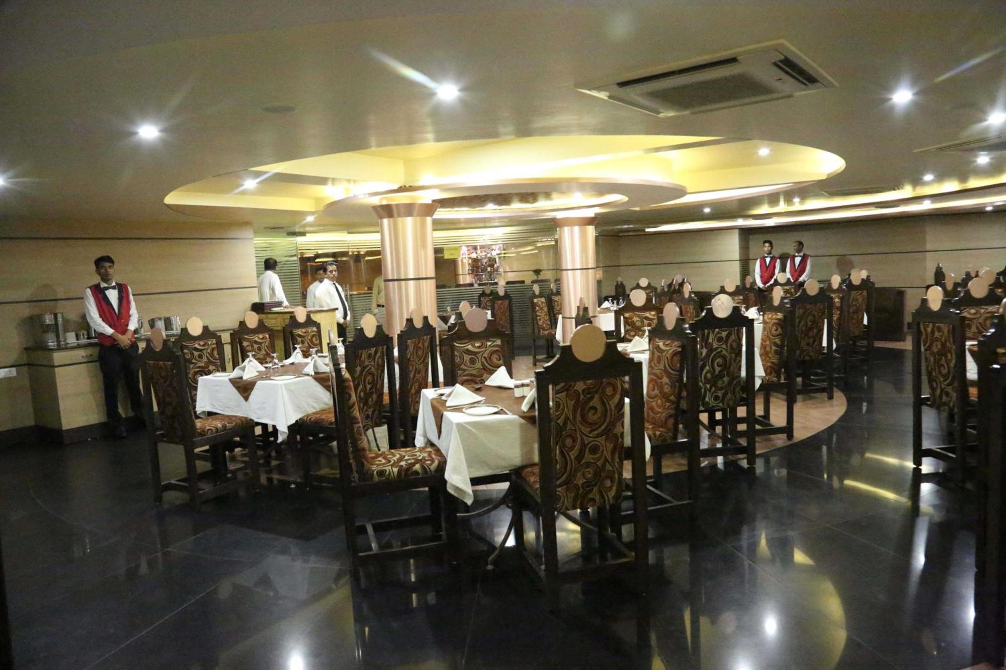 Palette Hotel Nisarga By Sunday Bhopal Ngoại thất bức ảnh