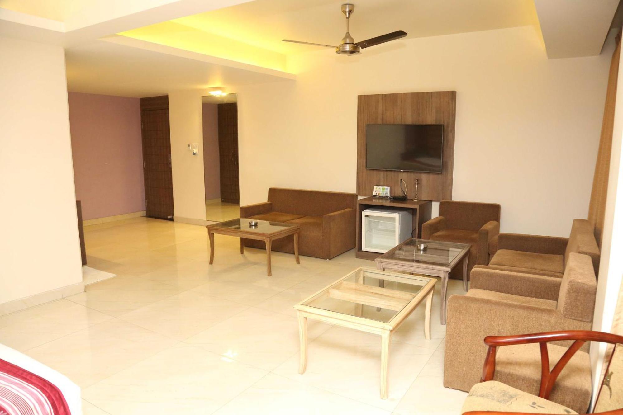 Palette Hotel Nisarga By Sunday Bhopal Ngoại thất bức ảnh