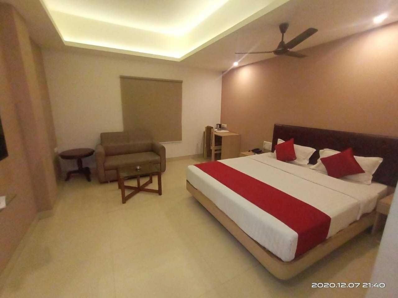 Palette Hotel Nisarga By Sunday Bhopal Ngoại thất bức ảnh
