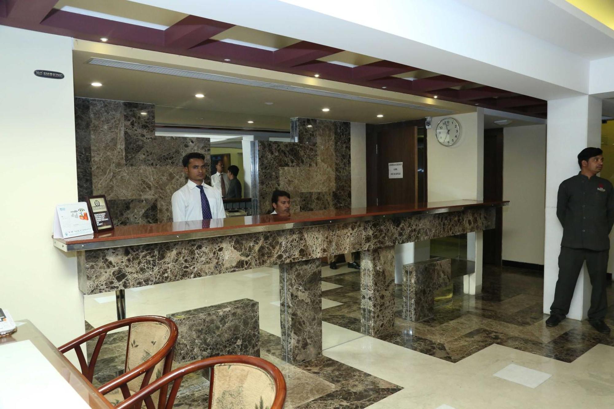 Palette Hotel Nisarga By Sunday Bhopal Ngoại thất bức ảnh