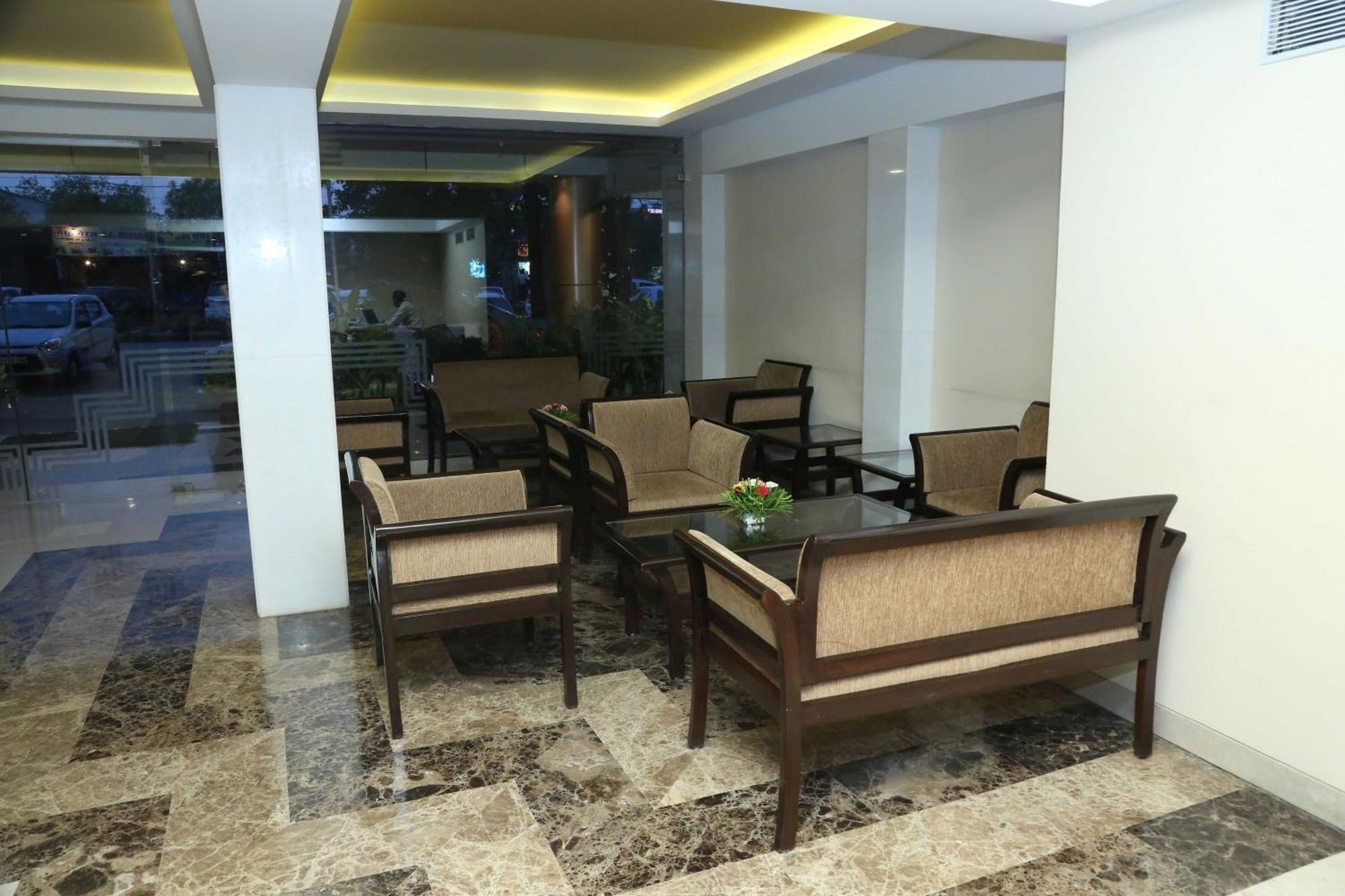 Palette Hotel Nisarga By Sunday Bhopal Ngoại thất bức ảnh