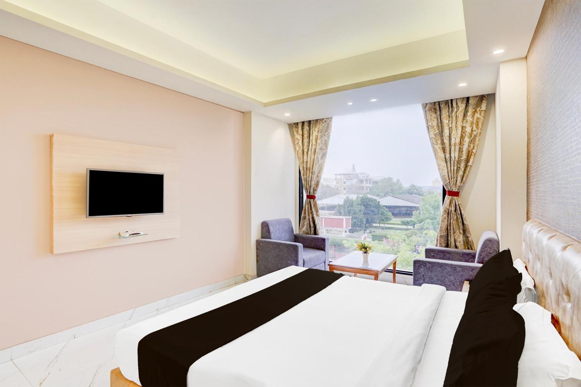 Palette Hotel Nisarga By Sunday Bhopal Ngoại thất bức ảnh