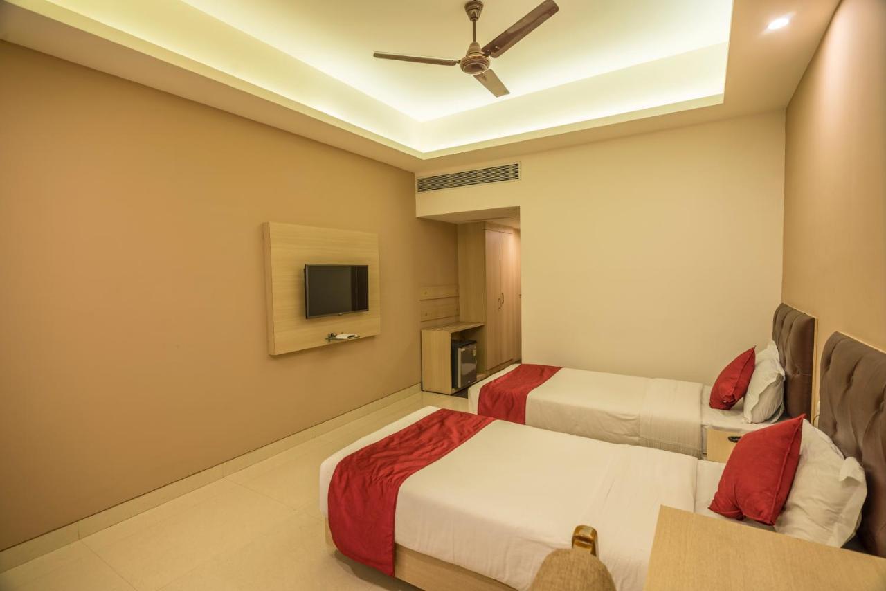 Palette Hotel Nisarga By Sunday Bhopal Ngoại thất bức ảnh